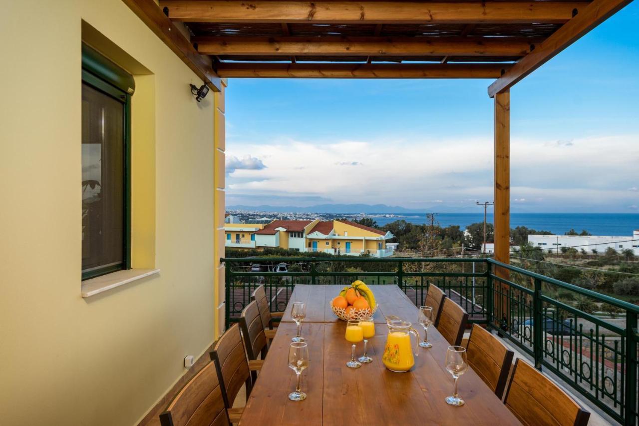 Siena Pool Villa Koszkinú Kültér fotó